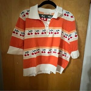 Cropped cherry sweater with collar